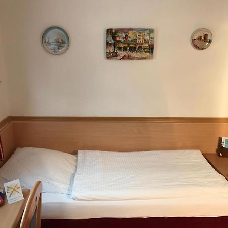 Gaestehaus Hein ボッパルト エクステリア 写真