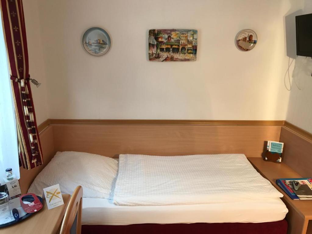 Gaestehaus Hein ボッパルト エクステリア 写真