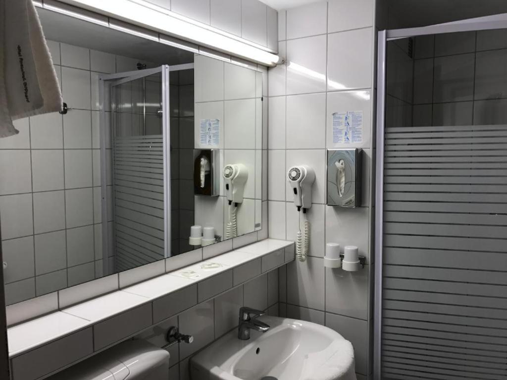 Gaestehaus Hein ボッパルト エクステリア 写真